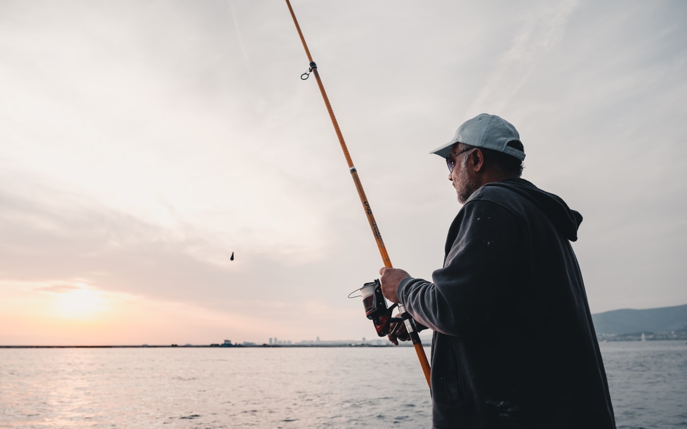 Sådan vælger du den rigtige fiskestang