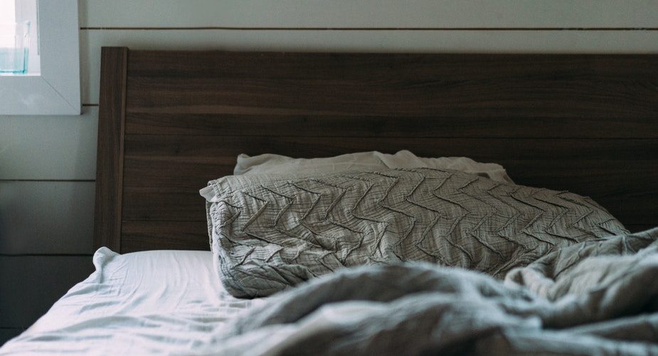 Find et lagen der giver den optimale beskyttelse og komfort, som både du og din seng har brug for